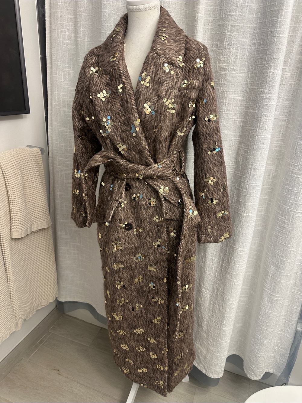 MOTF coat with belt XS NWT
